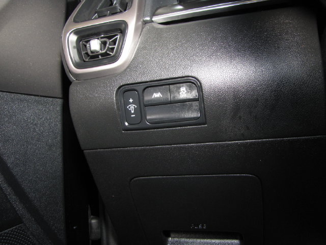 Used 2023 Kia Sorento LX FWD image 31