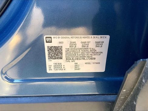 Used 2024 GMC Terrain SLT image 30