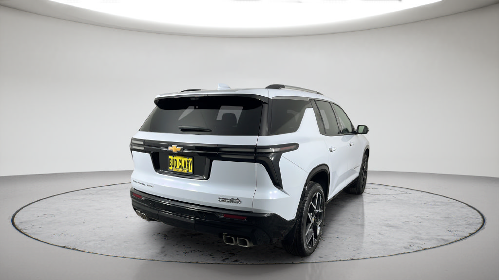 Used 2026 Chevrolet Traverse High Country w/ LPO, Floor Liner Package AWD/4WD image 8