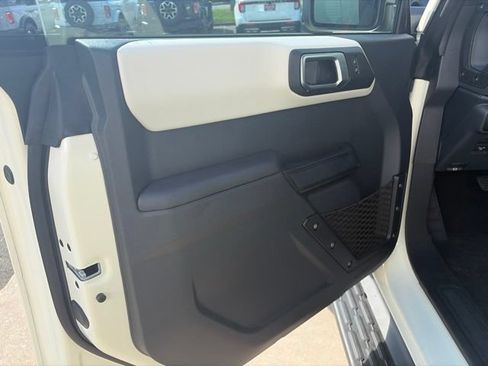 New 2026 Ford Bronco Outer Banks w/ Sasquatch Package AWD/4WD image 14