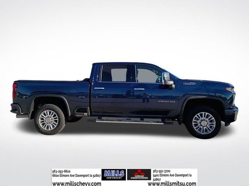 Used 2023 Chevrolet Silverado 2500 High Country w/ Technology Package image 4