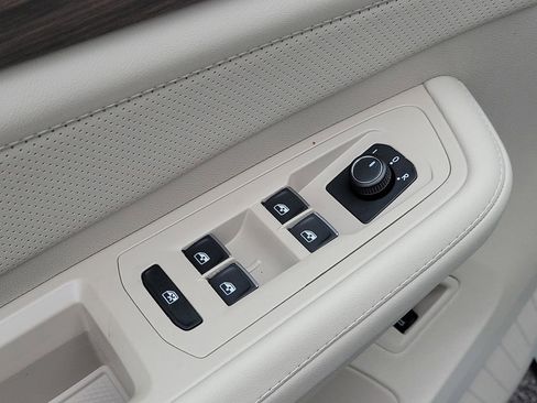 New 2026 Volkswagen Atlas SEL AWD/4WD image 15
