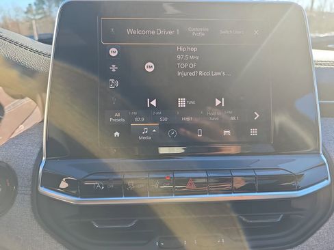 New 2026 Jeep Compass Latitude AWD/4WD image 22