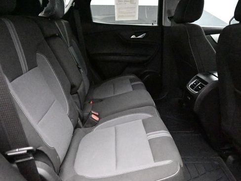 Used 2025 Chevrolet Blazer LT w/ Convenience Package FWD image 11