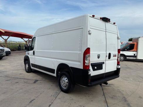 Used 2019 RAM ProMaster 2500 FWD image 5
