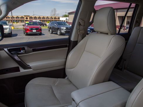 Used 2019 Lexus GX 460 Luxury image 14