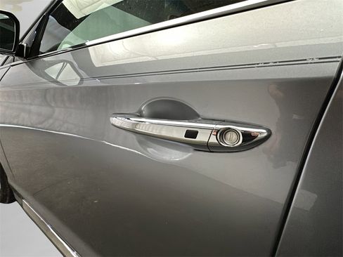 Used 2015 Hyundai Sonata Limited w/ Option Group 06 image 25