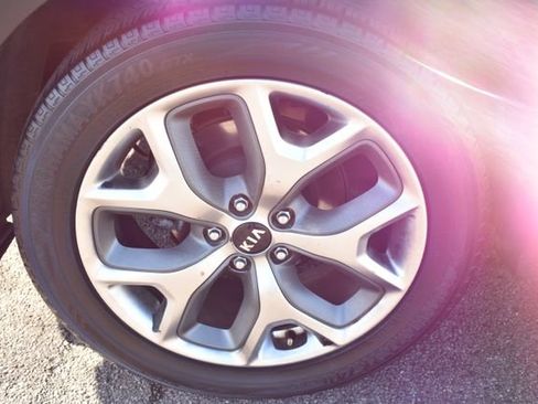 Used 2019 Kia Sorento EX FWD image 48