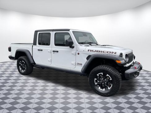Used 2026 Jeep Gladiator Rubicon image 1