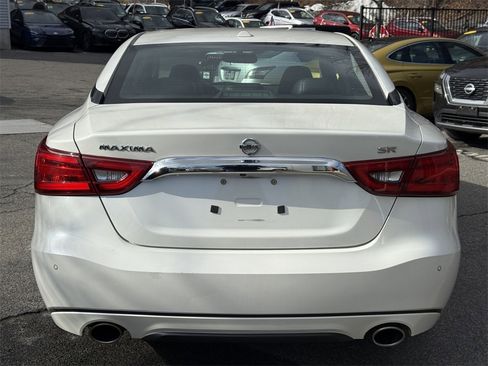 Used 2016 Nissan Maxima SR image 5