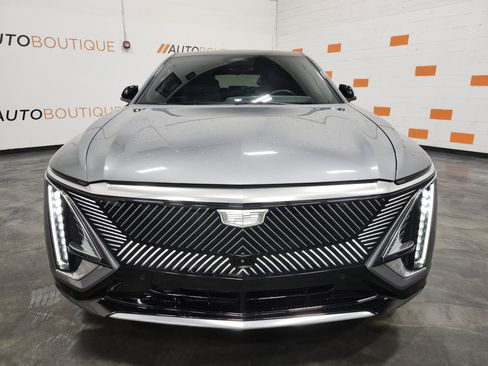 Used 2023 Cadillac Lyriq AWD image 14