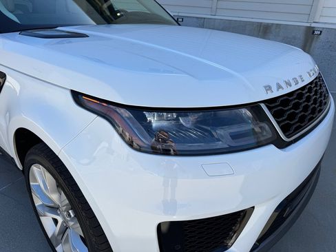 Used 2019 Land Rover Range Rover Sport HSE image 10