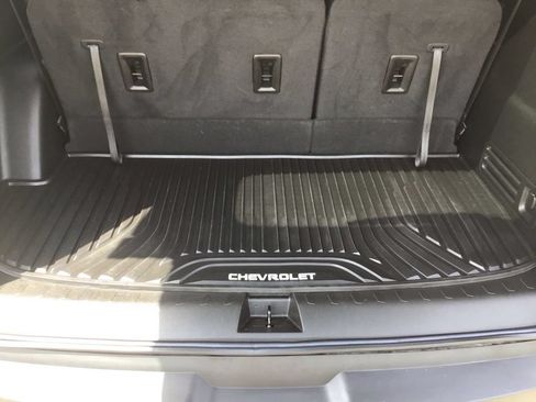 Used 2023 Chevrolet Traverse LT AWD/4WD image 32