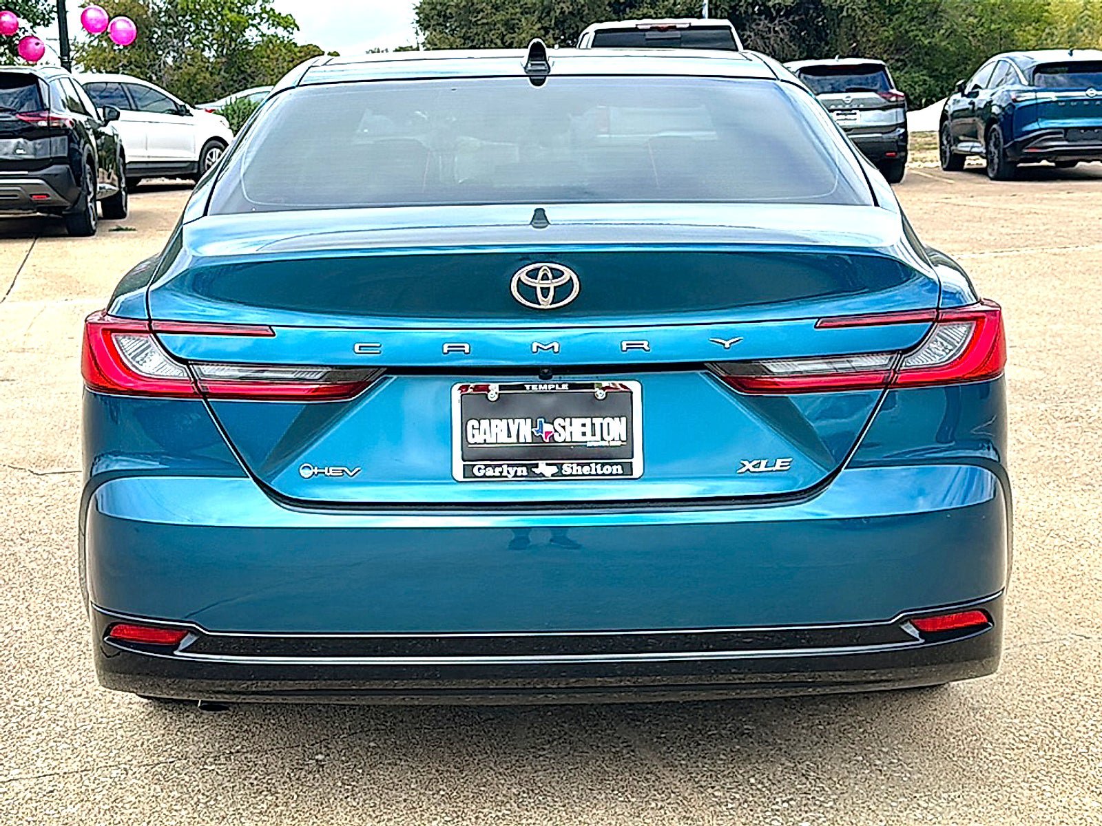Used 2025 Toyota Camry XLE w/ Premium Package FWD image 7