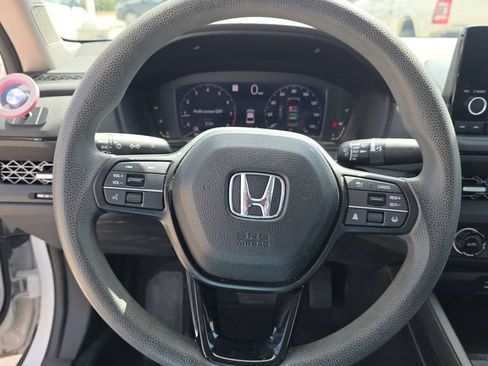 Used 2023 Honda Accord EX image 14