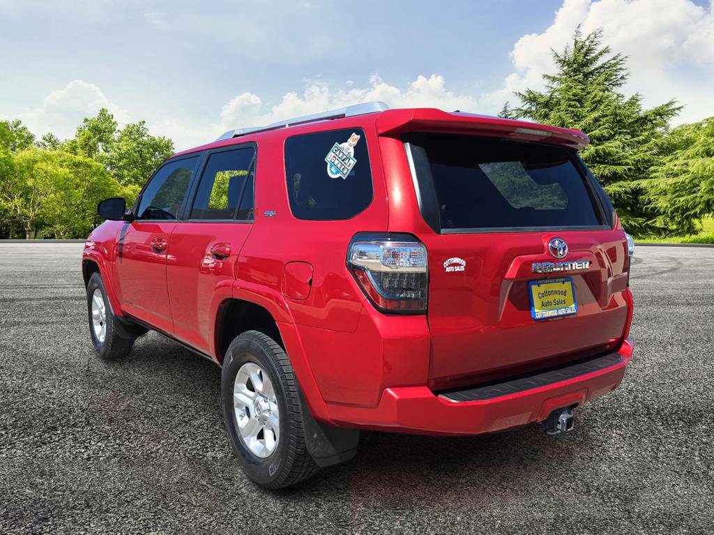 Used 2015 Toyota 4Runner SR5 AWD/4WD image 5