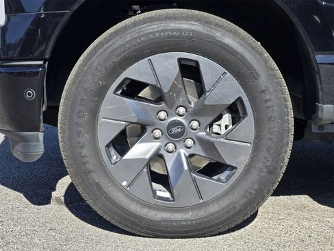 Used 2022 Ford F150 Lightning Lariat w/ Tow Technology Package image 10