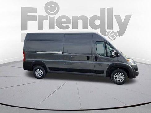 Used 2025 RAM ProMaster 2500 w/ Quick Order Package 22G SLT FWD image 4