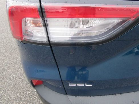 Used 2020 Ford Escape SEL image 10