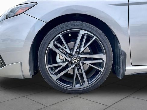 Used 2025 Toyota Camry XSE FWD image 11