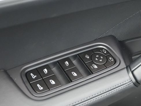 New 2026 Porsche Cayenne Coupe AWD/4WD image 20