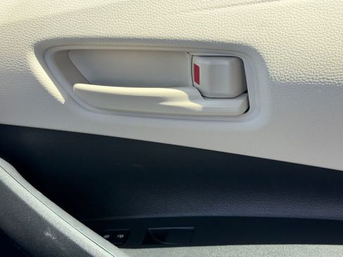 Used 2026 Toyota Corolla LE FWD image 30