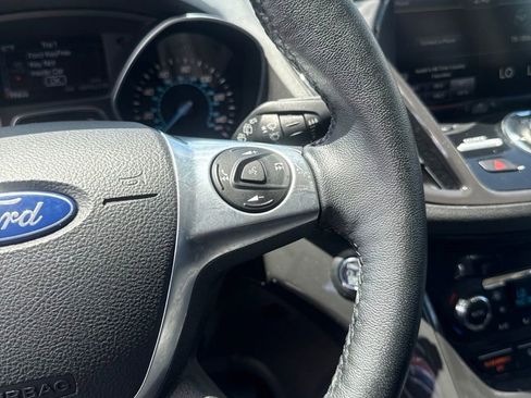Used 2015 Ford Escape Titanium FWD image 11