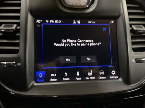 Used 2019 Chrysler 300 S image 34