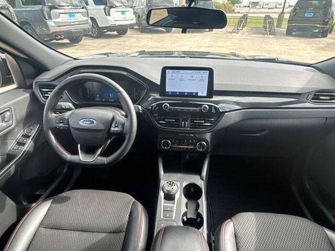 Used 2025 Ford Escape ST-Line Select AWD/4WD image 21
