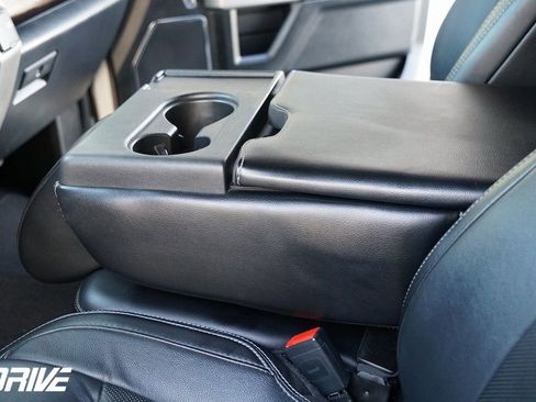 Used 2020 Ford F150 Lariat image 31