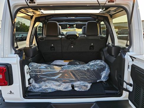 New 2025 Jeep Wrangler Unlimited Rubicon 392 image 14