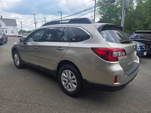 Used 2016 Subaru Outback 2.5i Premium AWD/4WD image 16