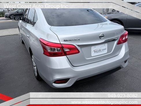 Used 2017 Nissan Sentra S FWD image 5
