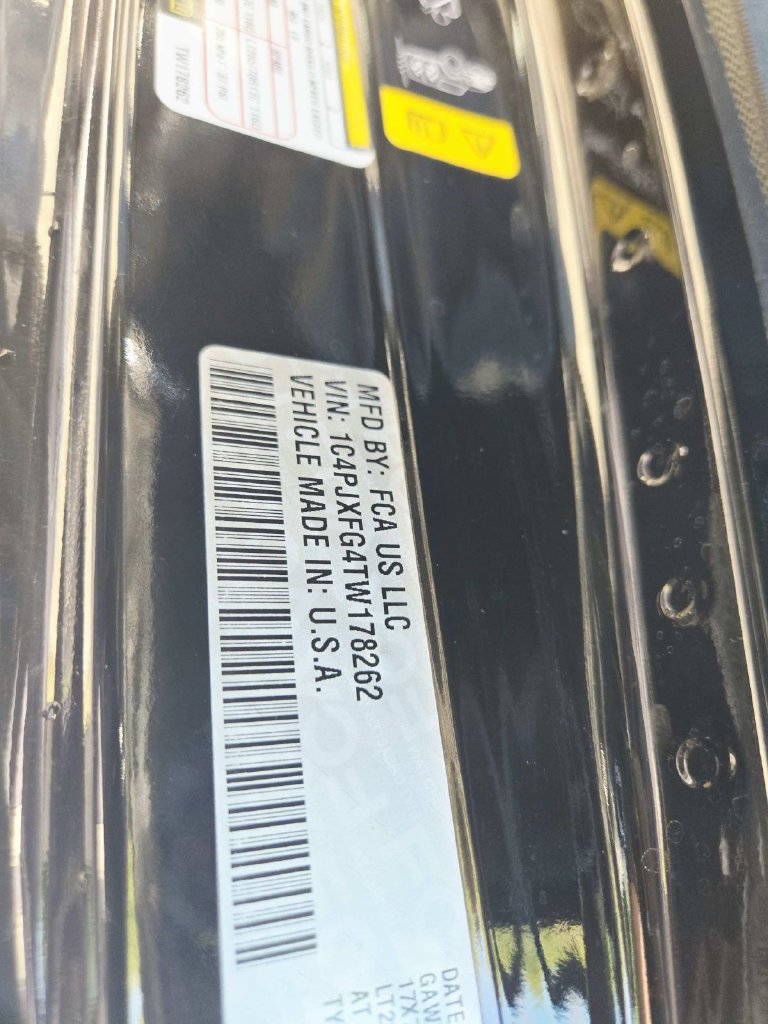 Used 2026 Jeep Wrangler Unlimited Rubicon AWD/4WD image 34