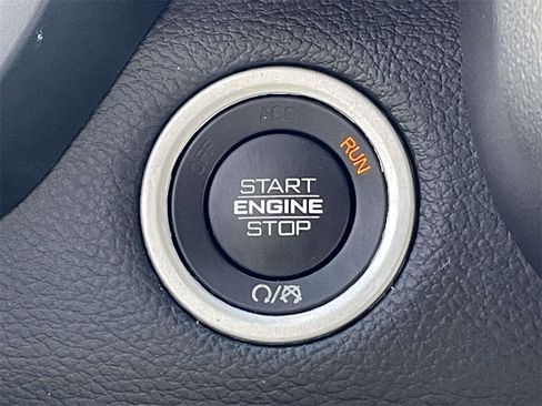 Used 2024 RAM 1500 Laramie image 26