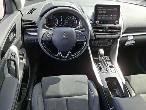New 2025 Mitsubishi Eclipse Cross SE image 12