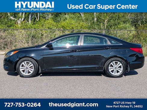 Used 2012 Hyundai Sonata GLS w/ Popular Equipment Pkg FWD image 2