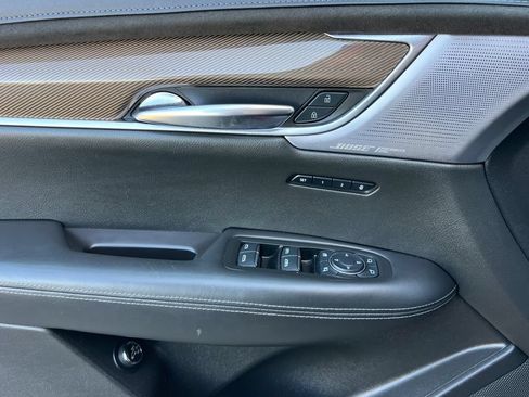 Used 2020 Cadillac XT6 Premium Luxury w/ Platinum Package AWD/4WD image 13