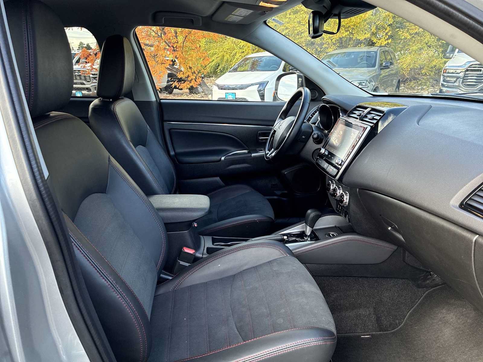Used 2024 Mitsubishi Outlander Sport SE AWD/4WD image 23