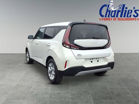 Certified 2024 Kia Soul LX w/ Option Group 015 image 5