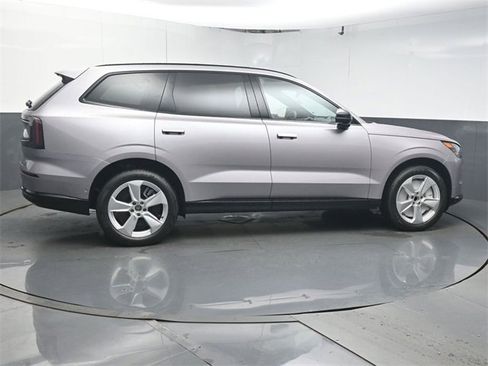 New 2026 Volvo EX90 Plus image 8