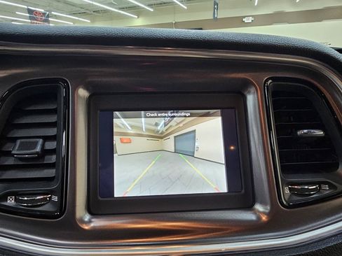 Used 2021 Dodge Challenger SXT RWD image 30