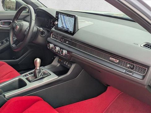 Certified 2024 Honda Civic Type R image 19