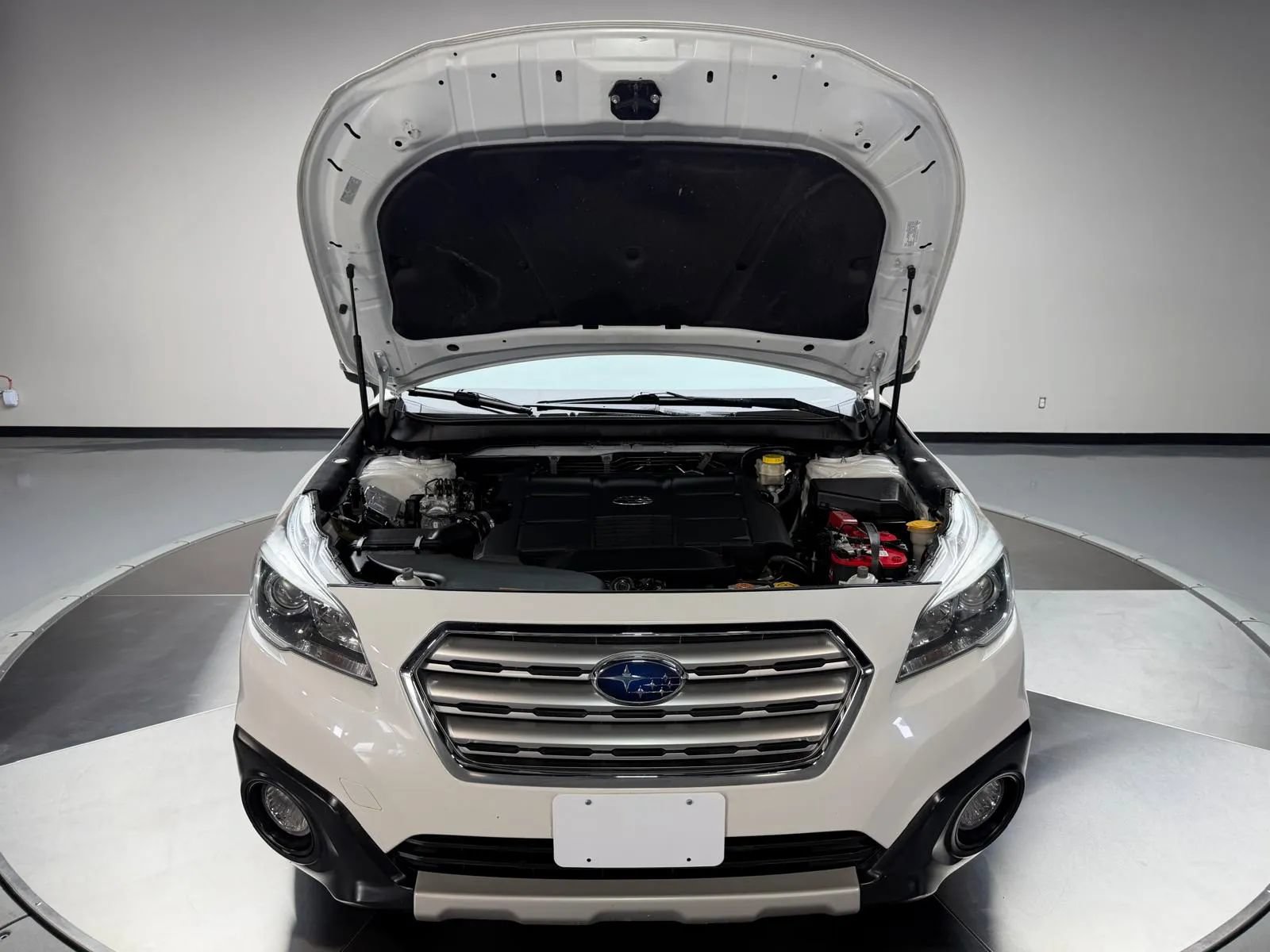 Used 2016 Subaru Outback 3.6R Limited AWD/4WD image 11
