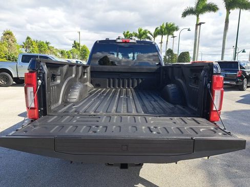 Certified 2022 Ford F250 Lariat w/ Lariat Ultimate Package image 12