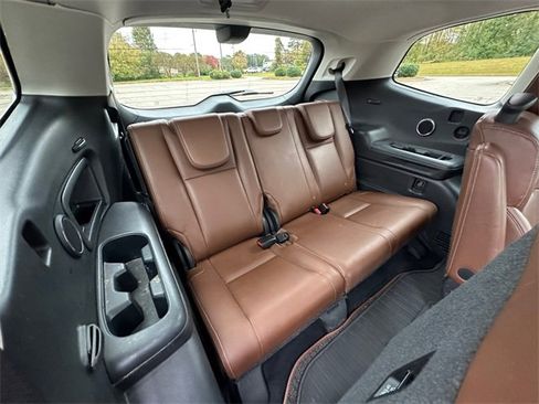 Used 2021 Subaru Ascent Touring image 18