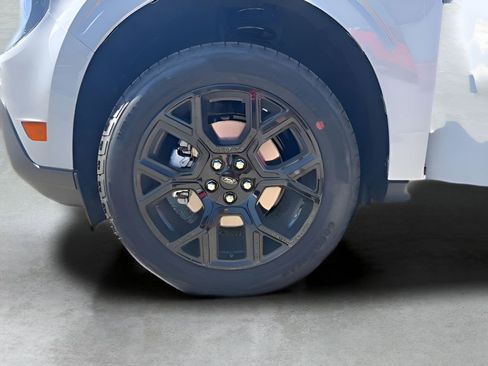 New 2025 Ford Maverick XLT w/ XLT Luxury Package image 29