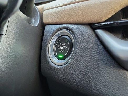 Certified 2024 Cadillac XT4 Luxury FWD image 22