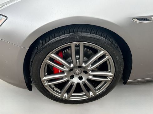 Used 2017 Maserati Ghibli image 38
