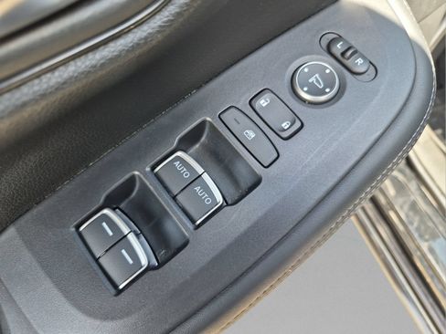 Certified 2023 Honda HR-V EX-L image 16
